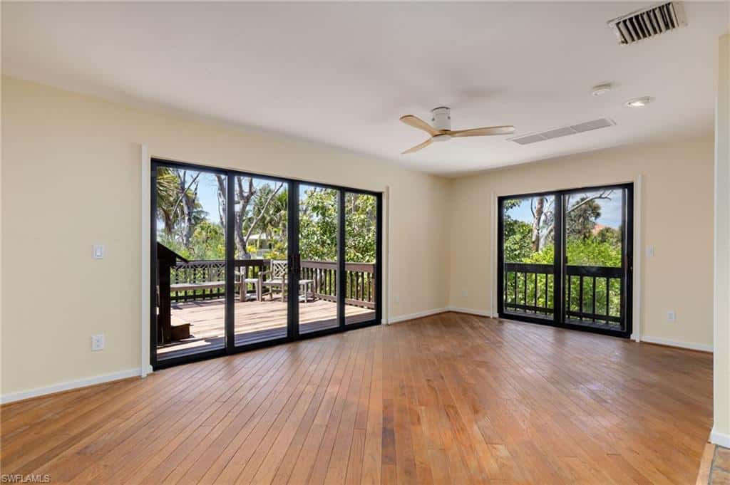 1345 Junonia St, Sanibel, photo 8