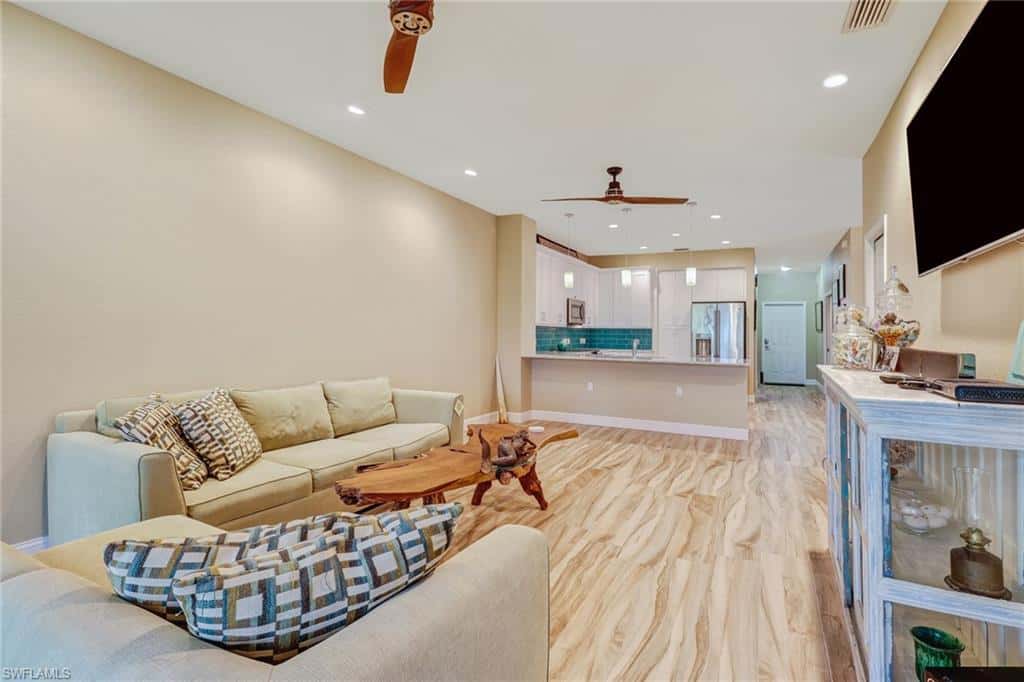 10037 Heather Ln #403, Naples, photo 7