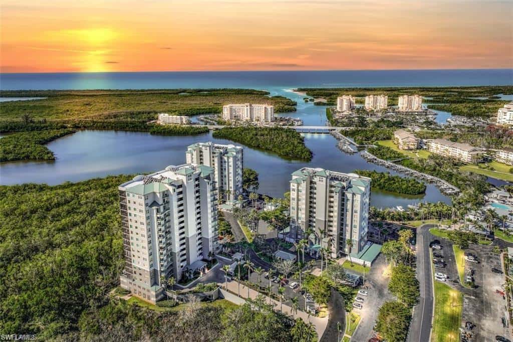 425 Cove Tower Dr #304, Naples, photo 25