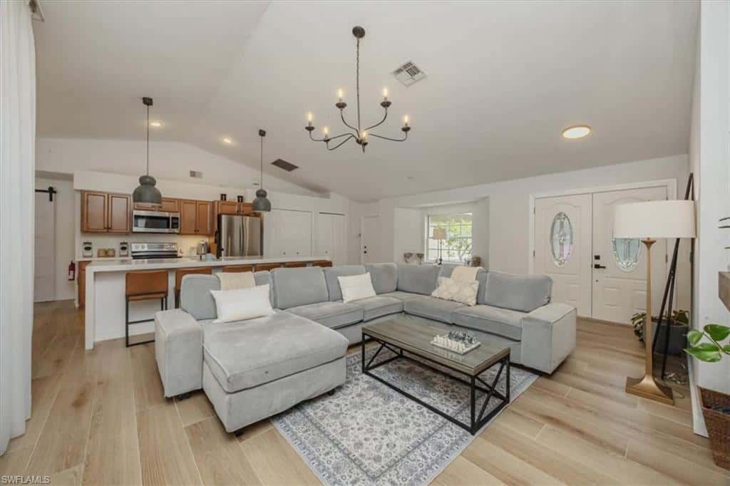 361 9th St, Naples, photo 8