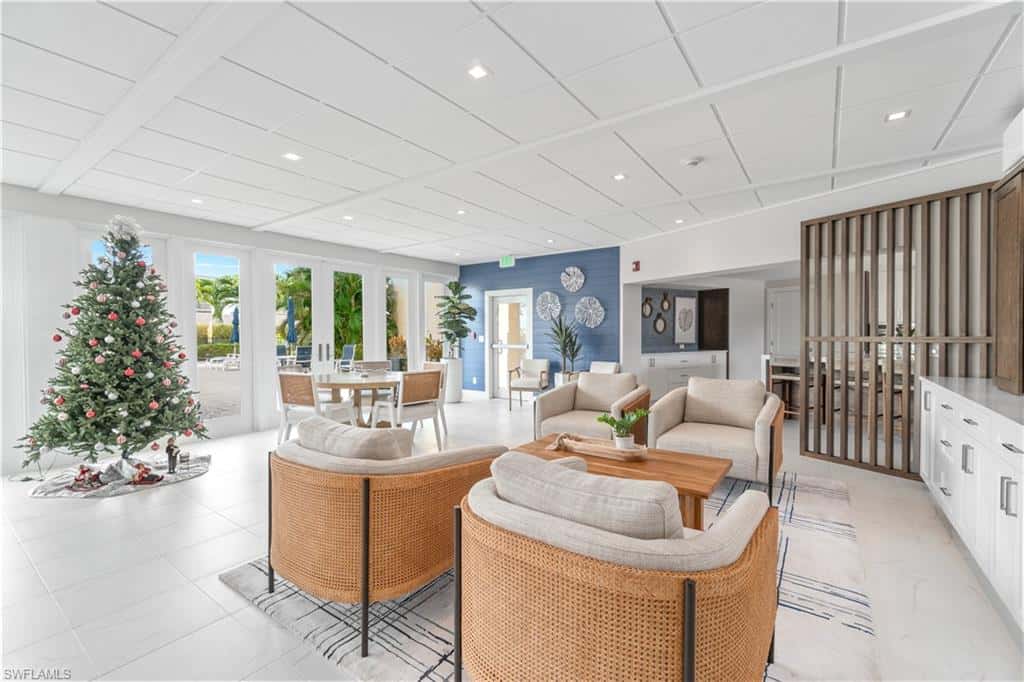 3420 Gulf Shore Blvd #63, Naples, photo 13