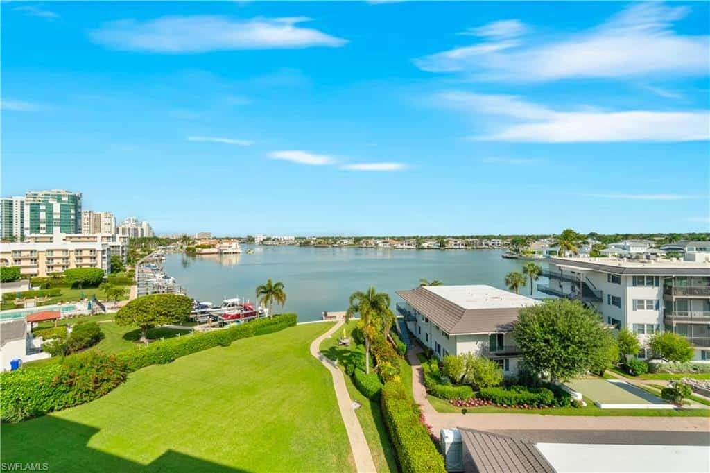 3420 Gulf Shore Blvd #63, Naples, photo 4