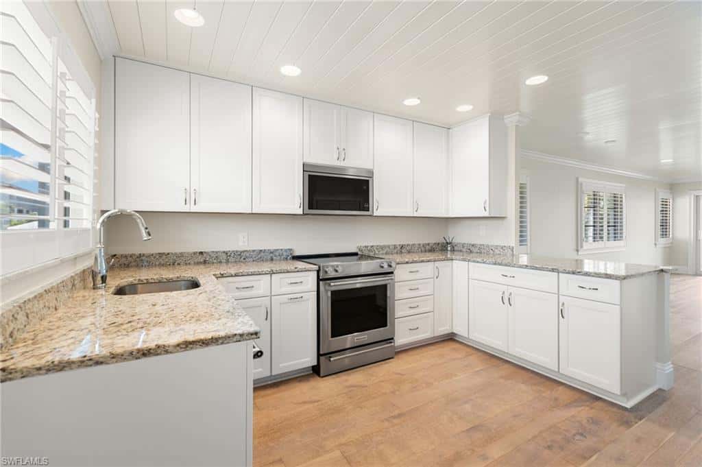 310 14th Ave #310b, Naples, photo 5