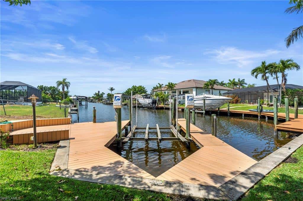4902 Seville Ct, Cape Coral, photo 6