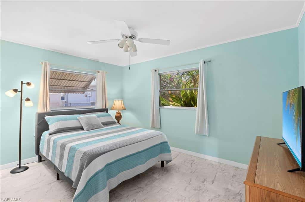 4902 Seville Ct, Cape Coral, photo 17