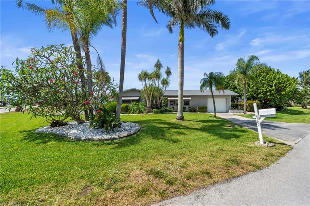 4902 Seville Ct, Cape Coral, photo 37