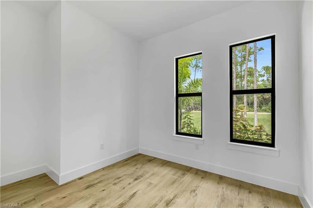 2668 39th Ave Ne, Naples, photo 33