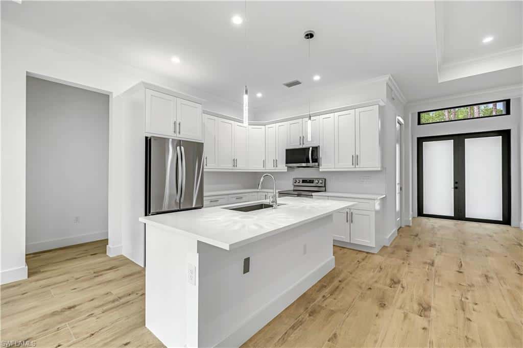 2668 39th Ave Ne, Naples, photo 19