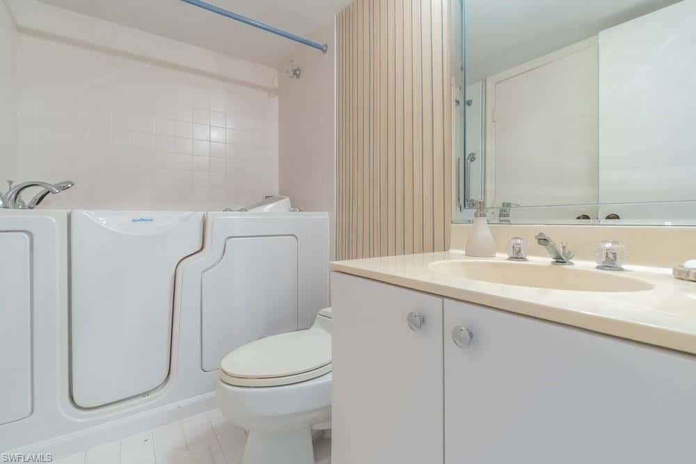 4451 Gulf Shore Blvd #1005, Naples, photo 26