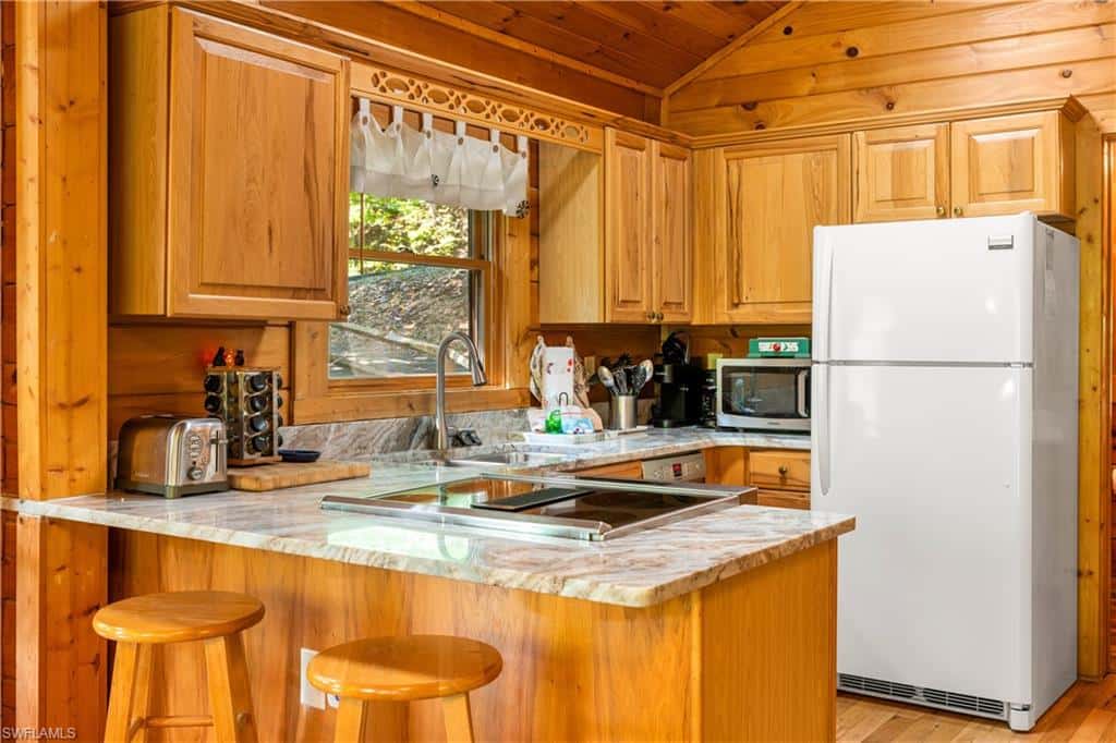 4062 Chamberlain Ln, Out Of Area, photo 13