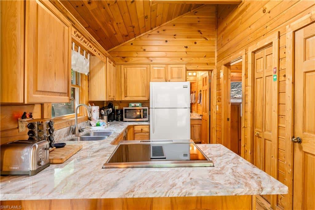 4062 Chamberlain Ln, Out Of Area, photo 14