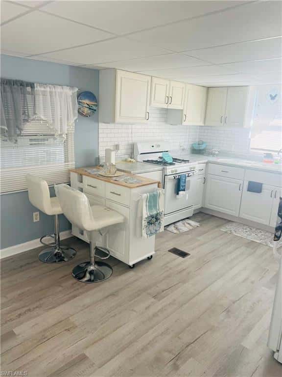 471 Palm Dr #310, Naples, photo 4