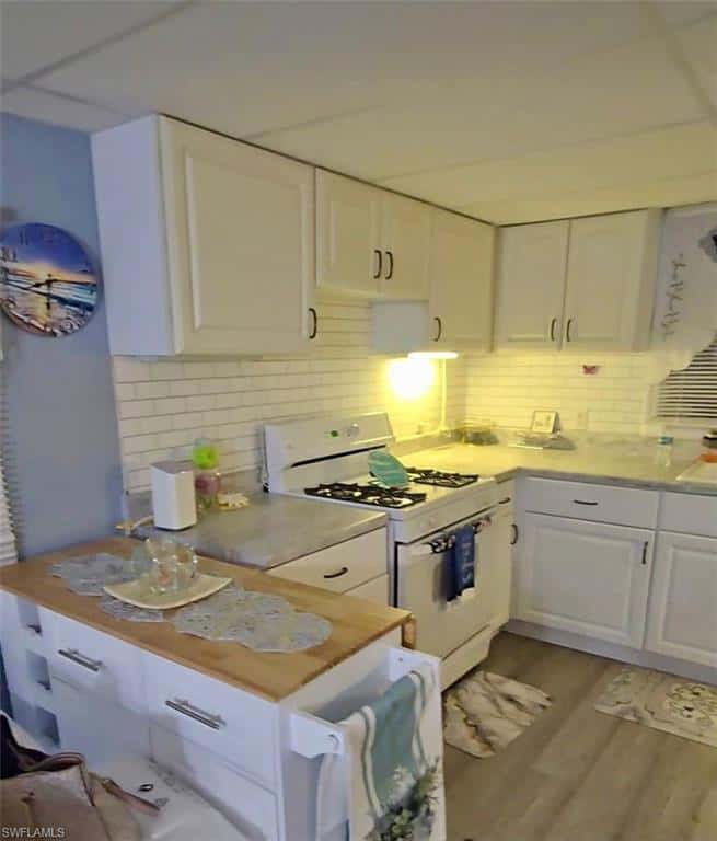 471 Palm Dr #310, Naples, photo 8