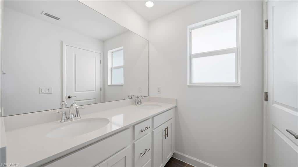 15705 Raveneli Ct, Fort Myers, photo 23