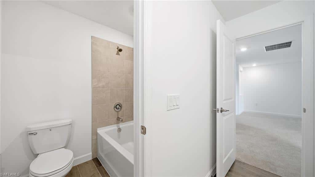 15705 Raveneli Ct, Fort Myers, photo 24