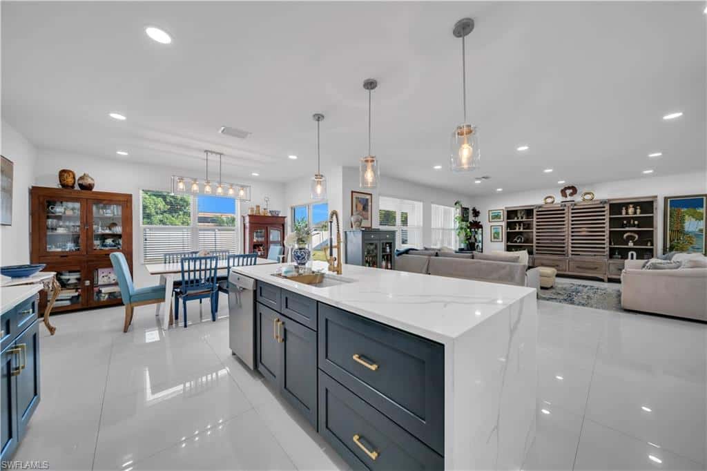 221 21st Ter, Cape Coral, photo 17