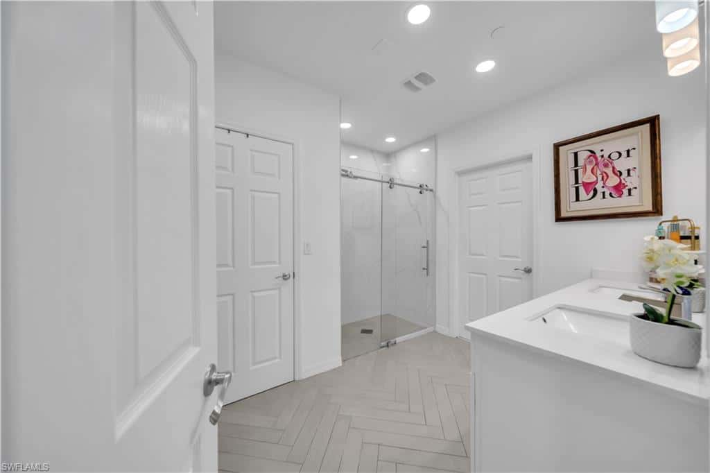 221 21st Ter, Cape Coral, photo 30