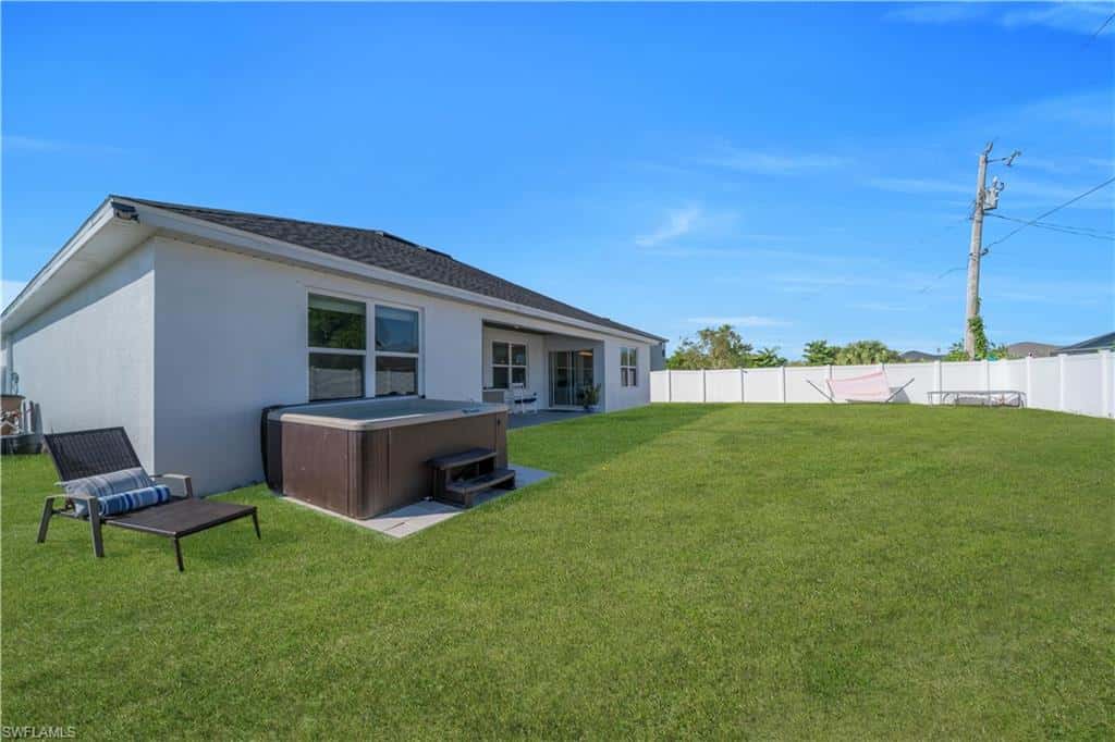 221 21st Ter, Cape Coral, photo 10