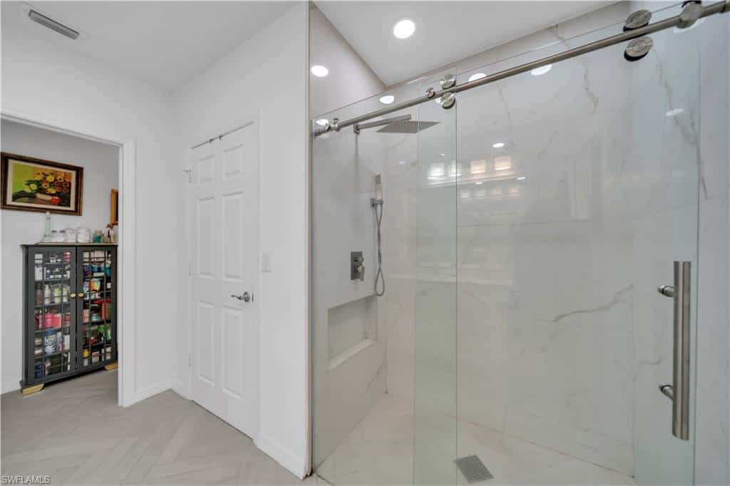 221 21st Ter, Cape Coral, photo 31