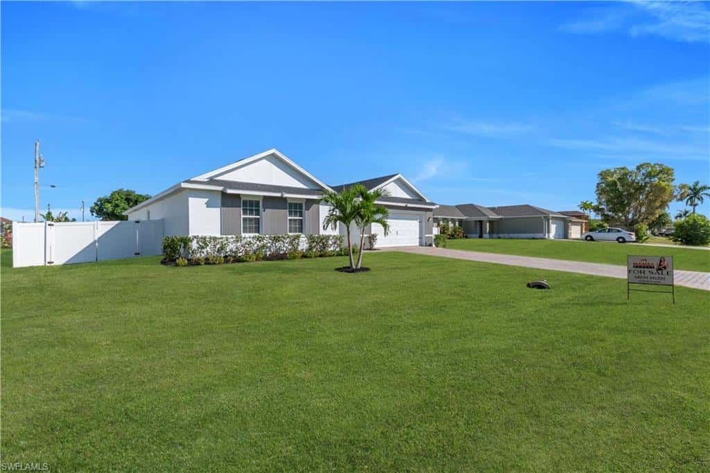 221 21st Ter, Cape Coral, photo 4