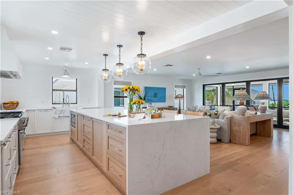 24 Beach Homes, Captiva, photo 8