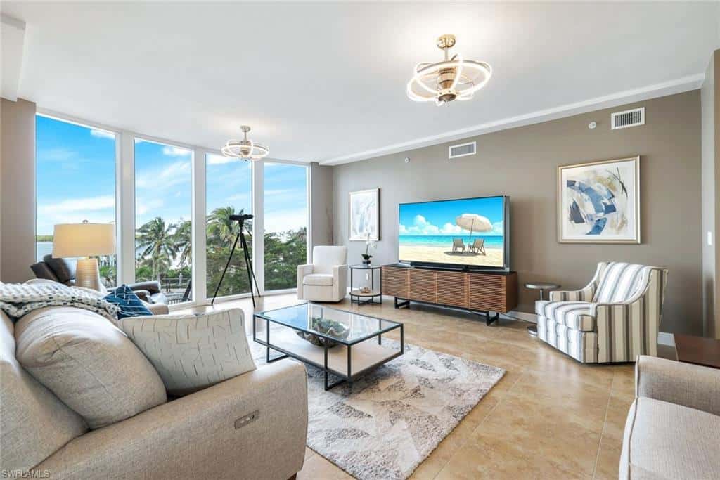 700 La Peninsula Blvd #206, Naples, photo 6