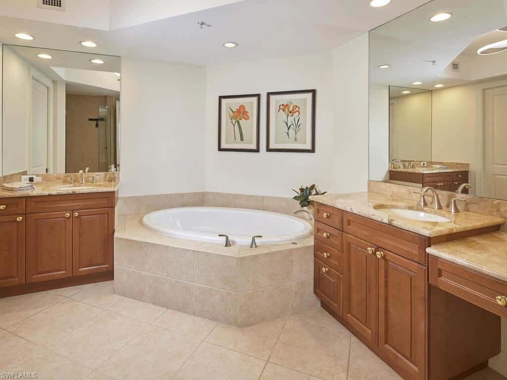 23850 Via Italia Cir #504, Estero, photo 9