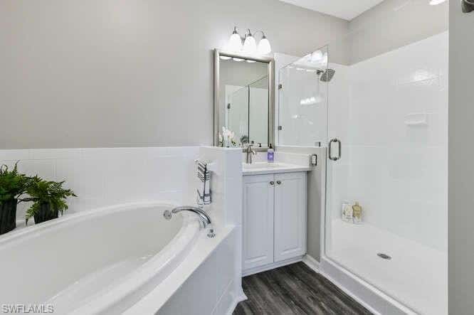 7935 Mahogany Run Ln #725, Naples, photo 9