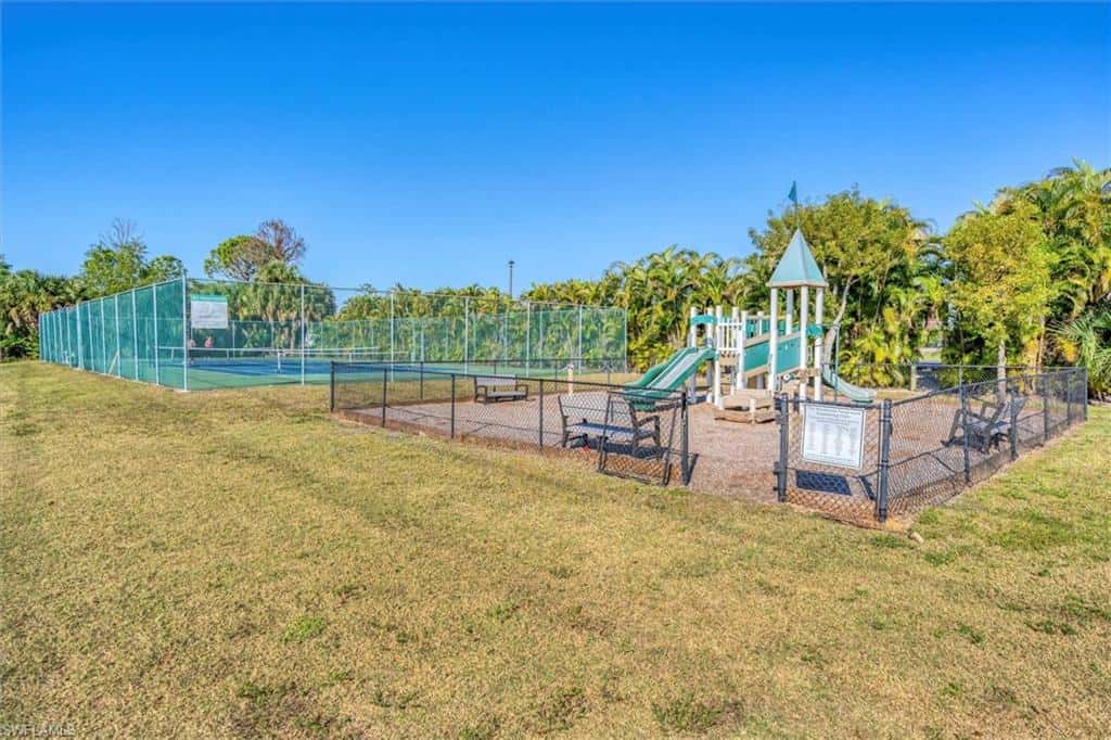 17585 Blackfriar Dr, Fort Myers, photo 30
