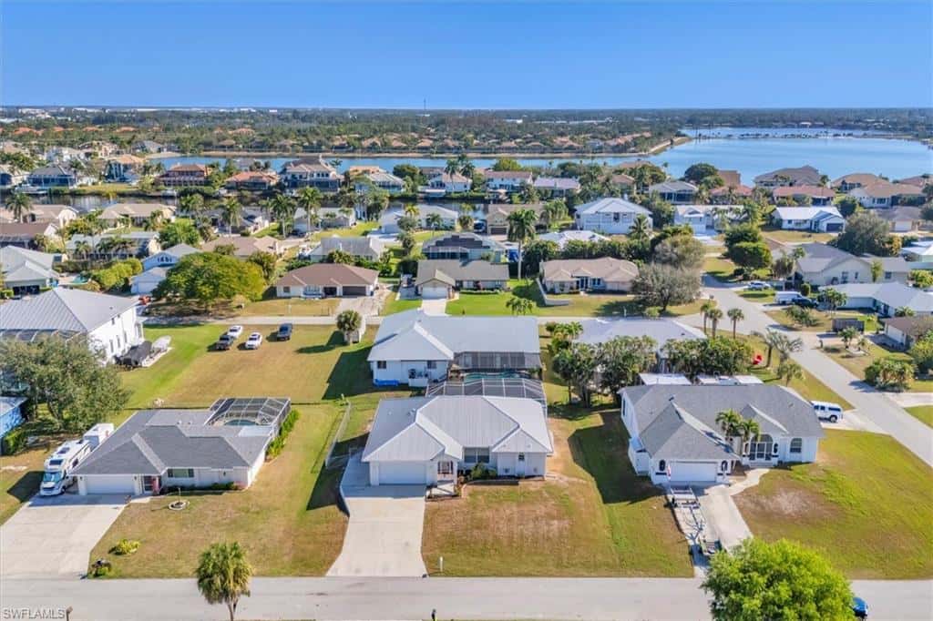 17585 Blackfriar Dr, Fort Myers, photo 35