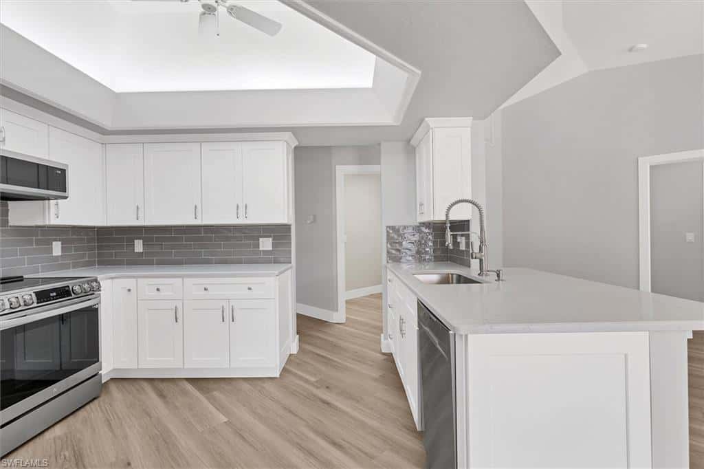 17585 Blackfriar Dr, Fort Myers, photo 8