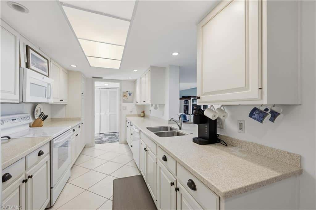 11 Bluebill Ave #404, Naples, photo 34