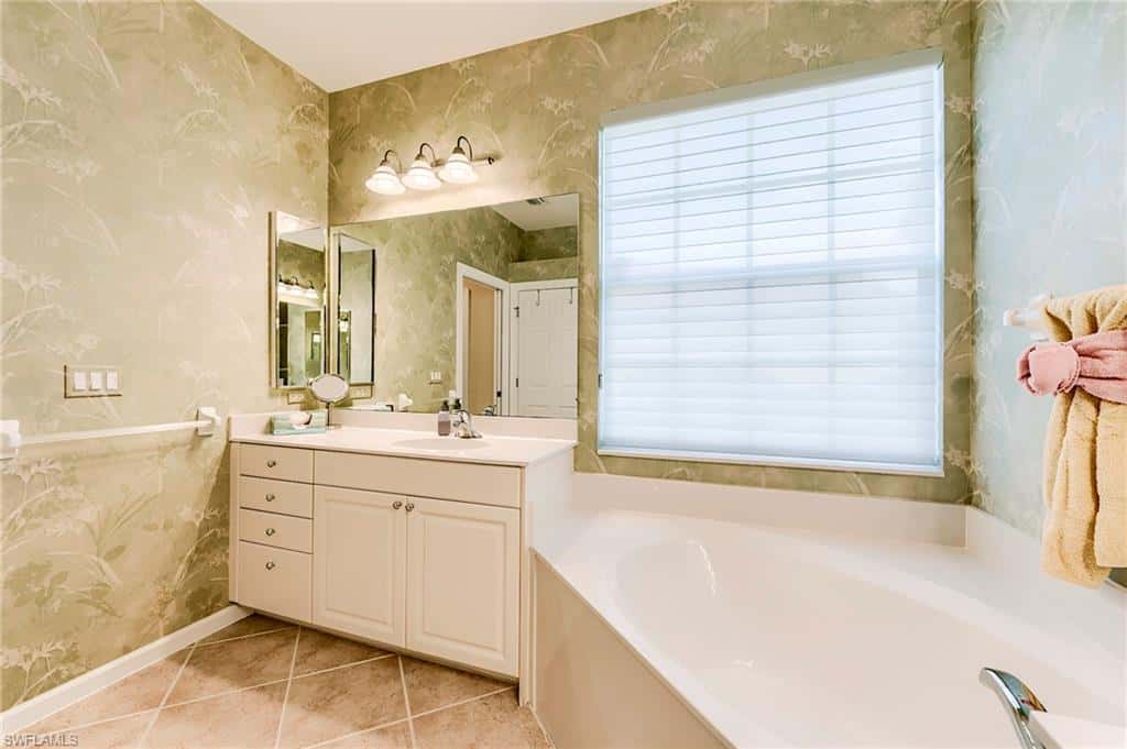 21900 Longleaf Trail Dr, Estero, photo 17