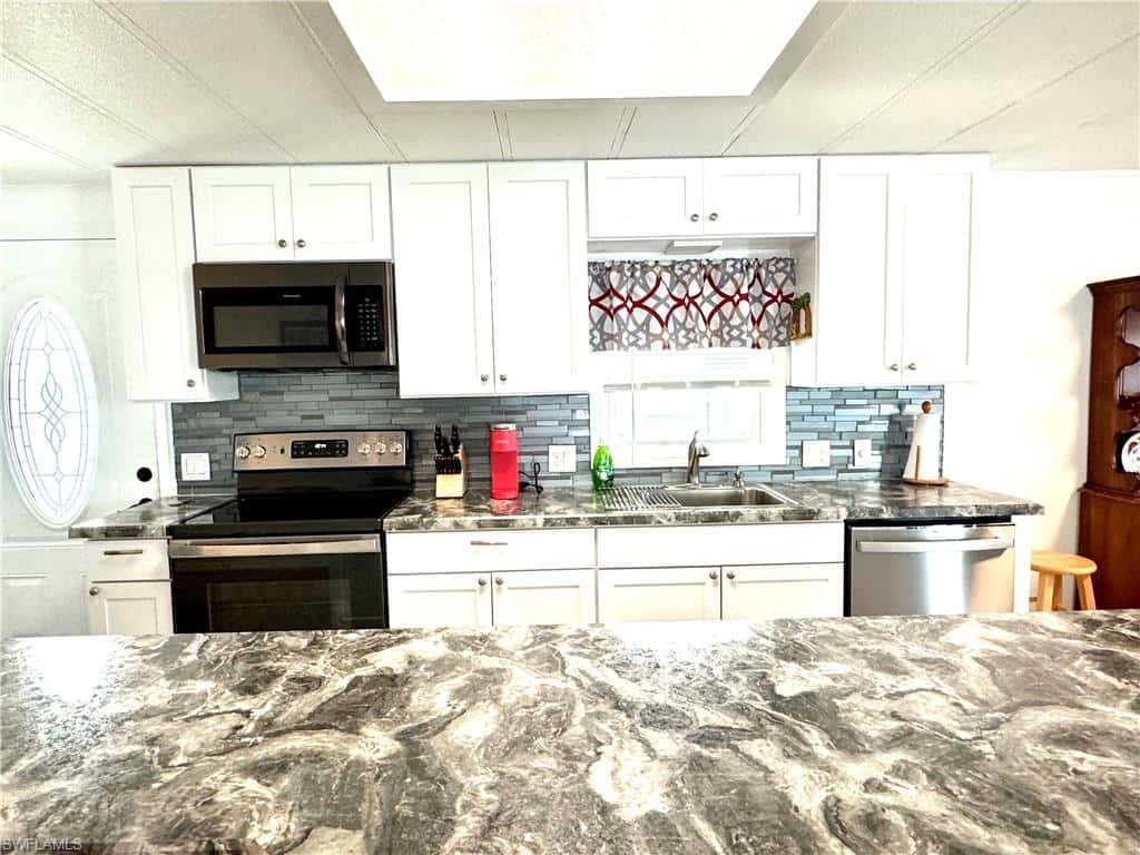 4693 Leilani Ln, Bonita Springs, photo 13