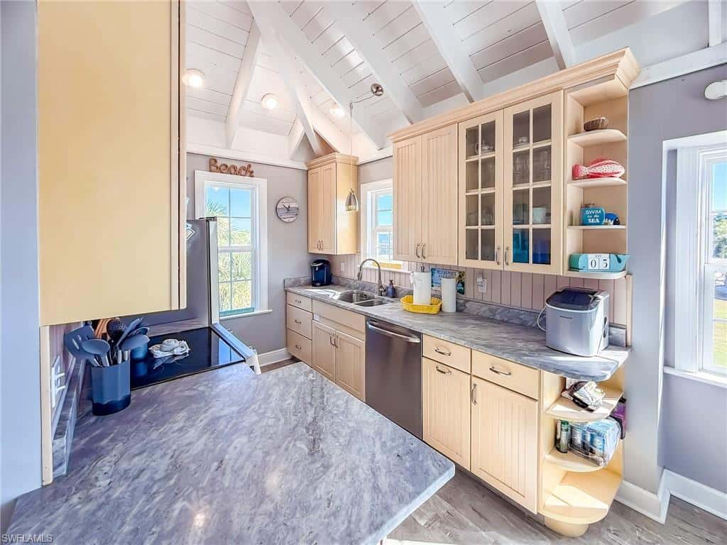 210 White Pelican Dr, Upper Captiva, photo 21