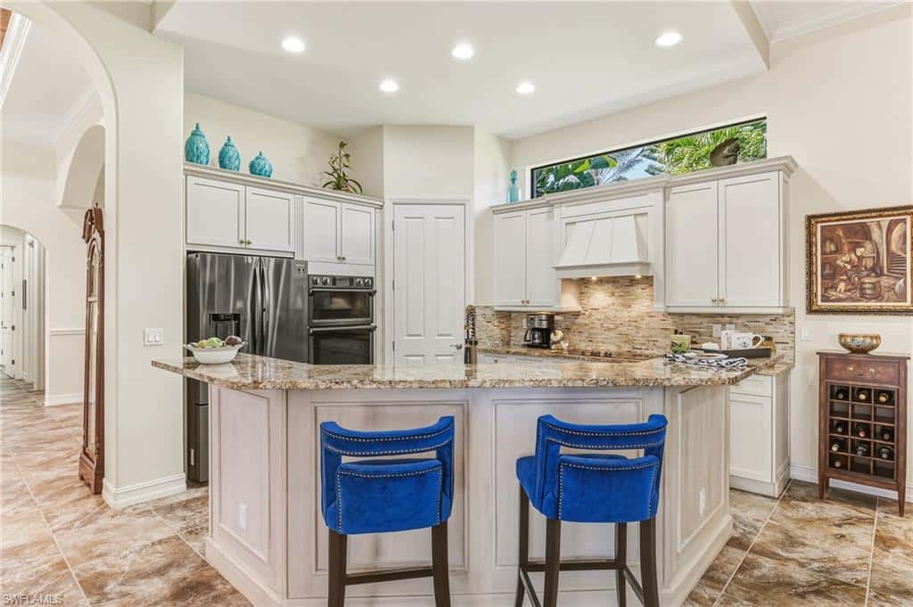 7749 Classics Dr, Naples, photo 7
