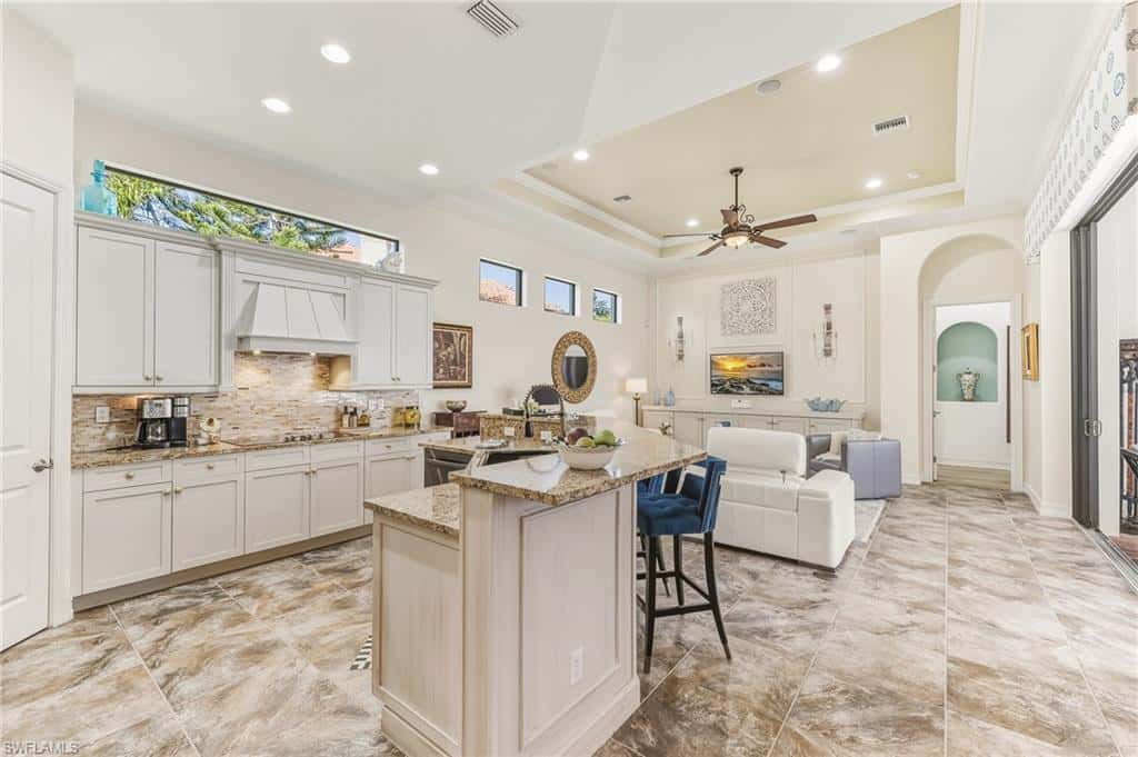 7749 Classics Dr, Naples, photo 8