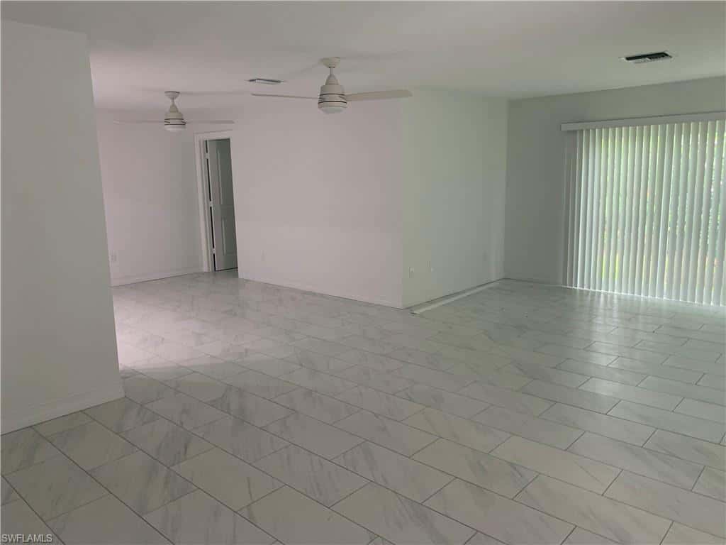 310 Carnaby Ct, Naples, photo 6