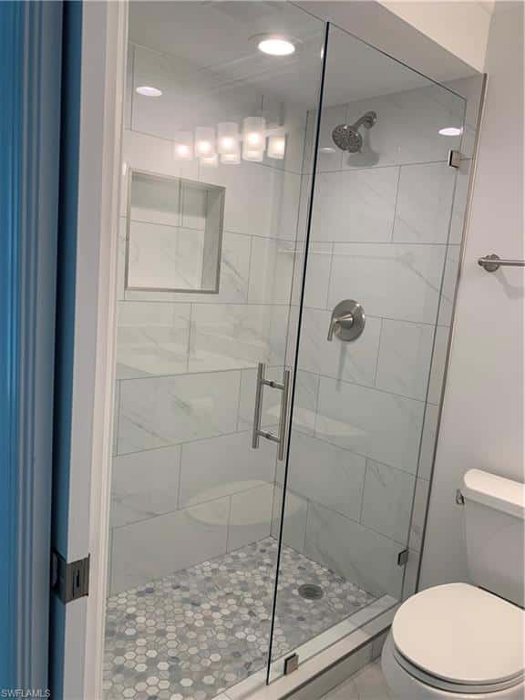 310 Carnaby Ct, Naples, photo 9