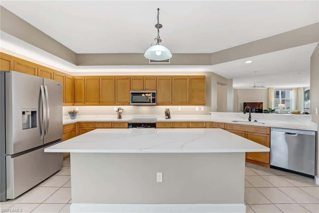 14250 Royal Harbour Ct #318, Fort Myers, photo 7