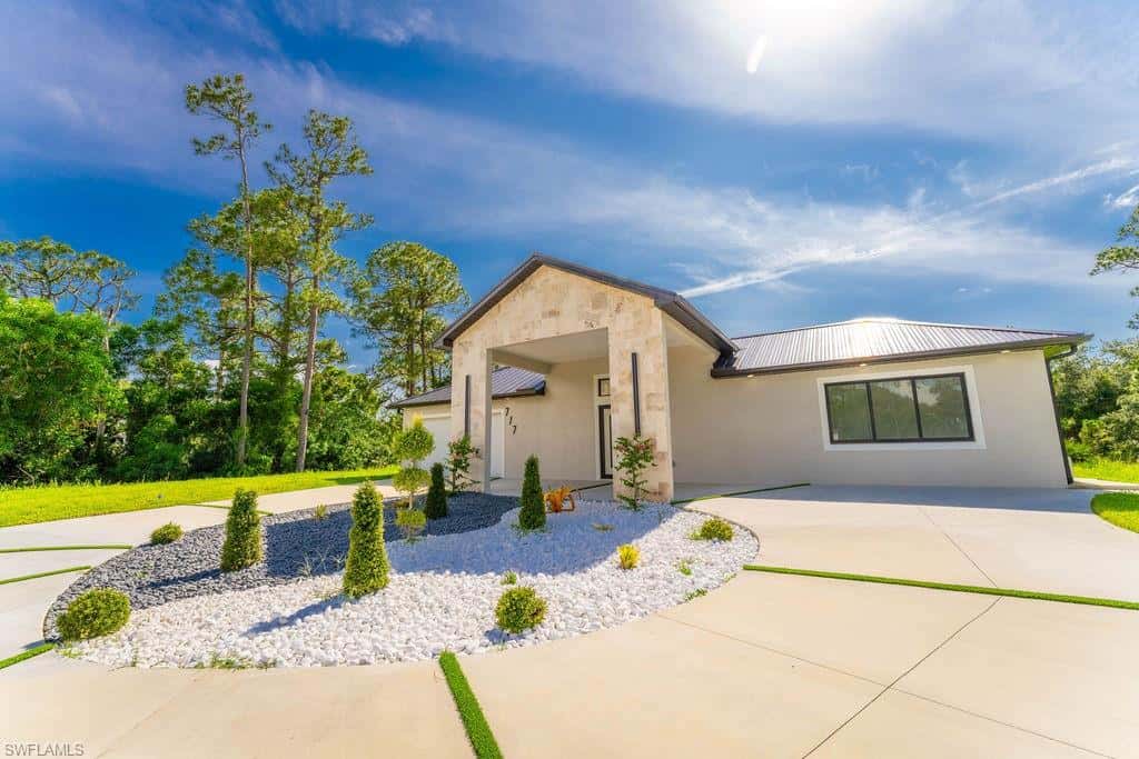 717 Calvin Ave, Lehigh Acres, photo 4