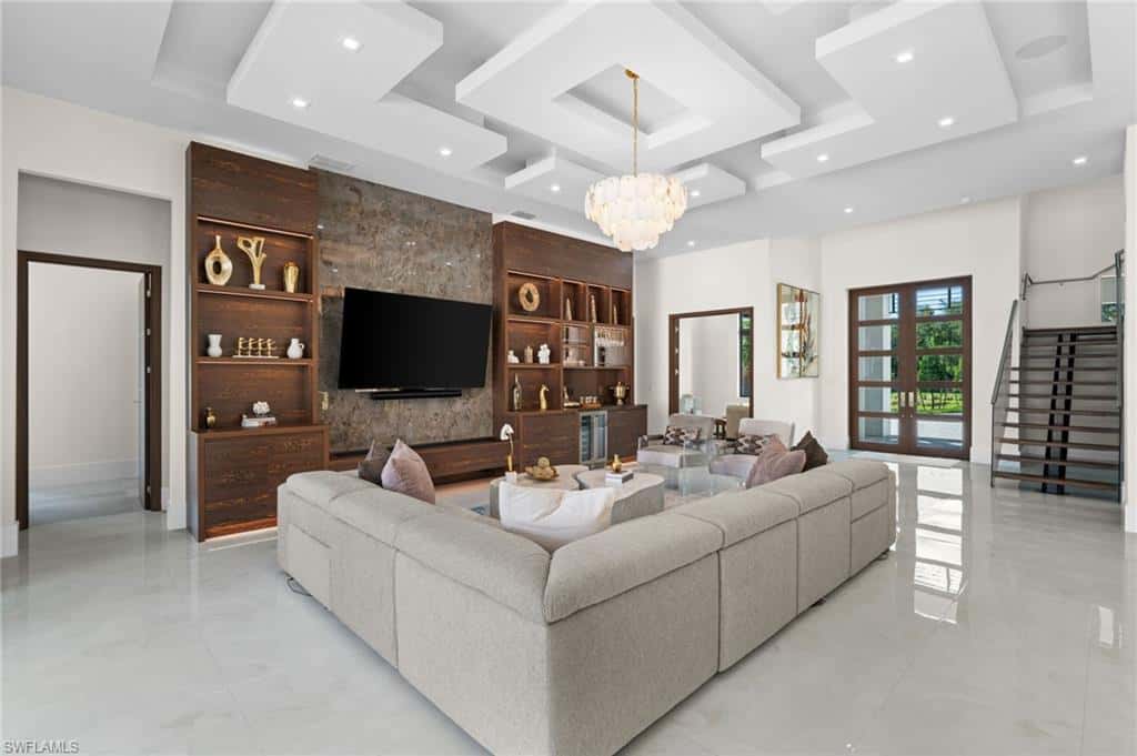 2272 Oakes Blvd, Naples, photo 17