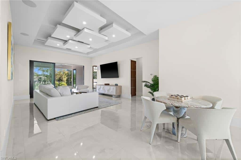 2272 Oakes Blvd, Naples, photo 32