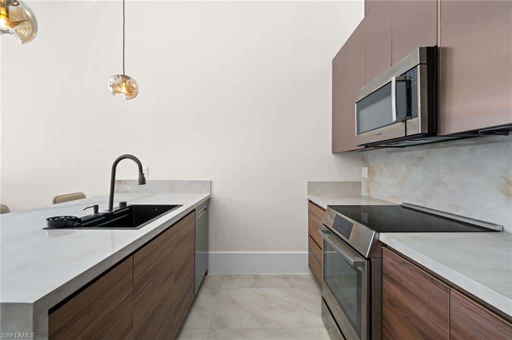 2272 Oakes Blvd, Naples, photo 41