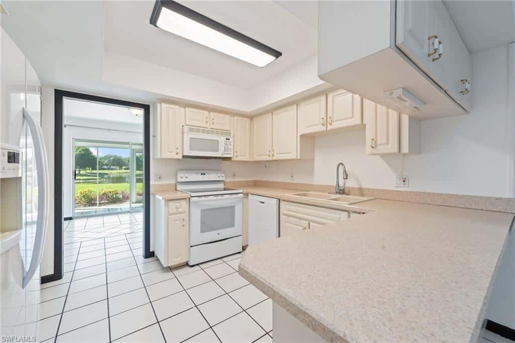 494 Bristle Cone Ln #48, Naples, photo 5