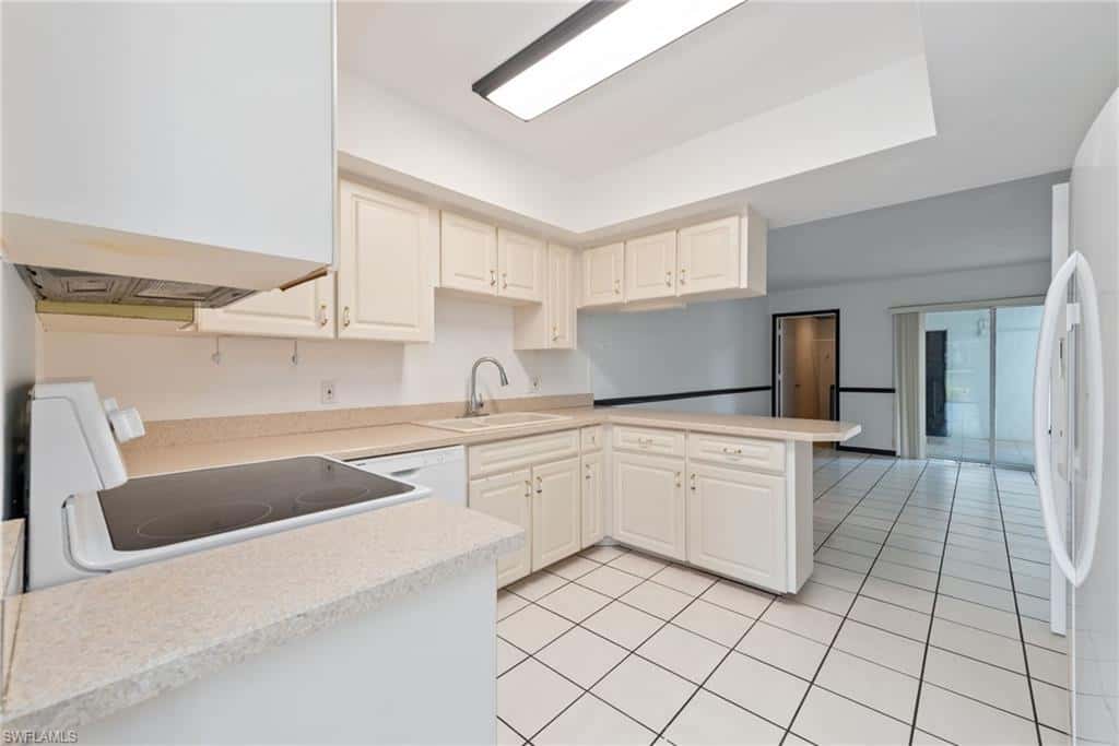 494 Bristle Cone Ln #48, Naples, photo 4