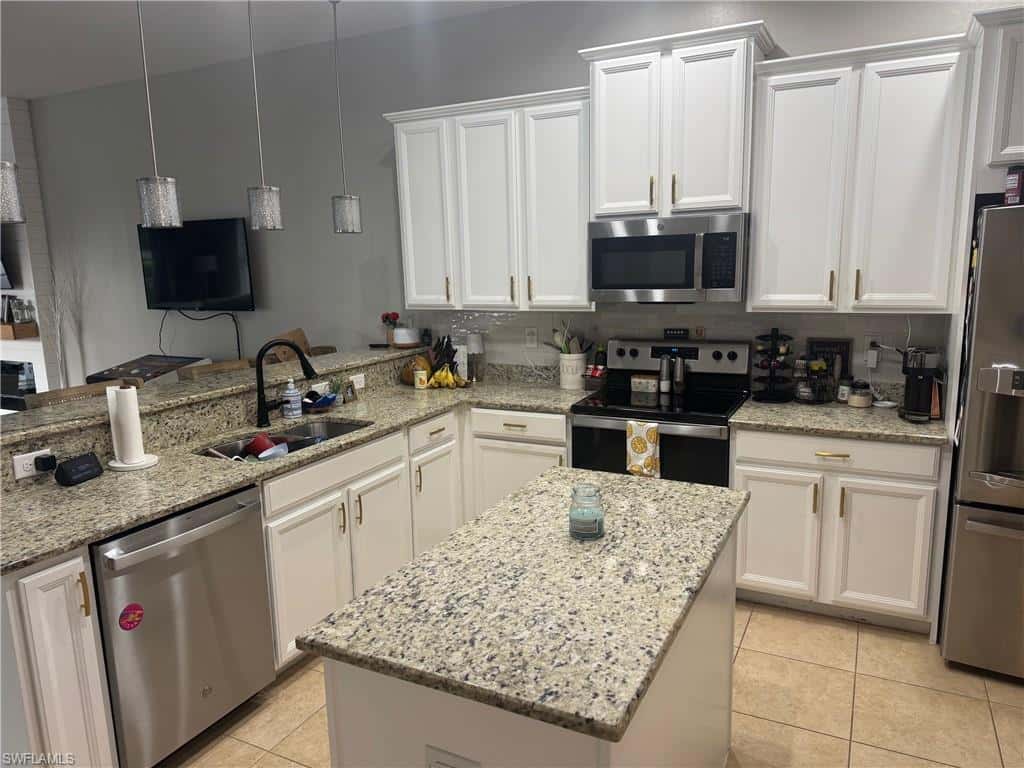 2557 Ashbury Cir, Cape Coral, photo 5