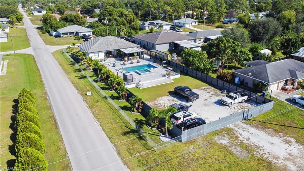 2919 8th St, Lehigh Acres, photo 36