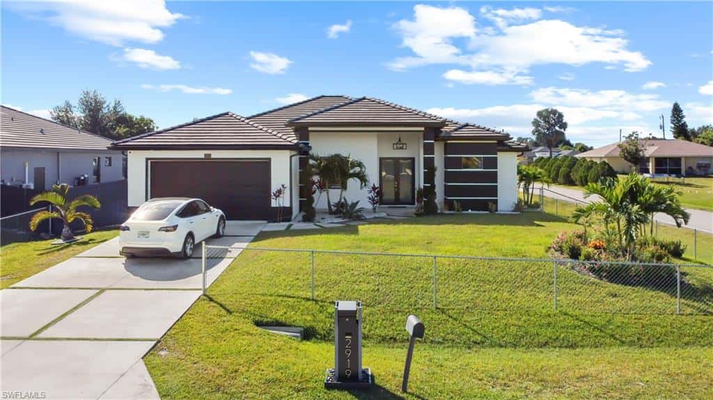 2919 8th St, Lehigh Acres, photo 5