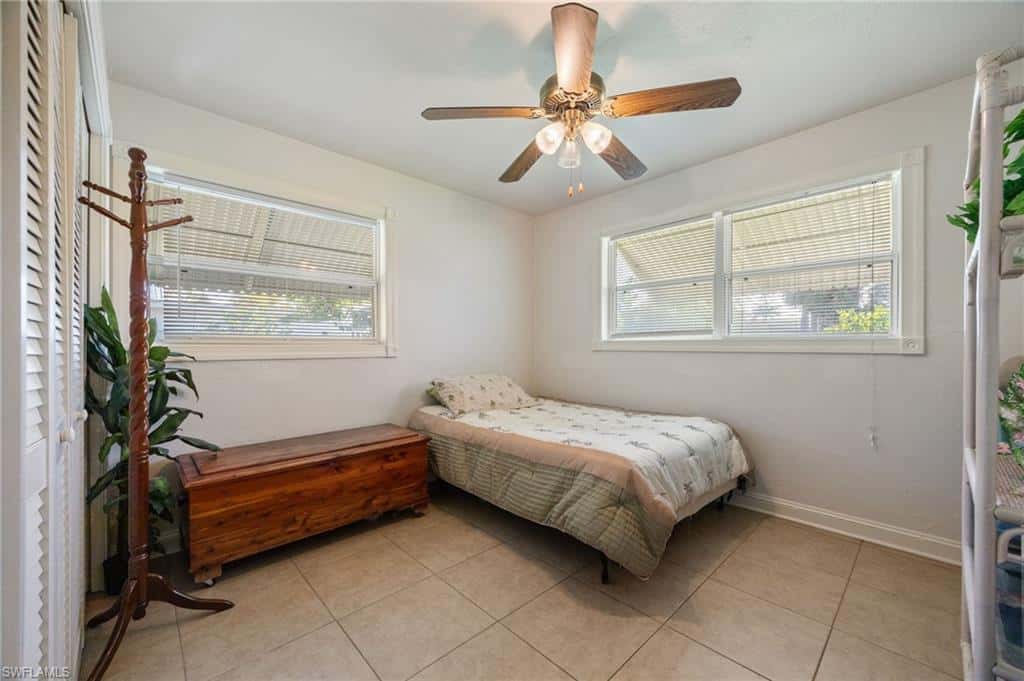 5128 York Ct, Cape Coral, photo 23